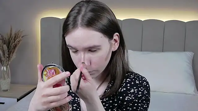 MarliinNova online show from 04-19-26, 04:57