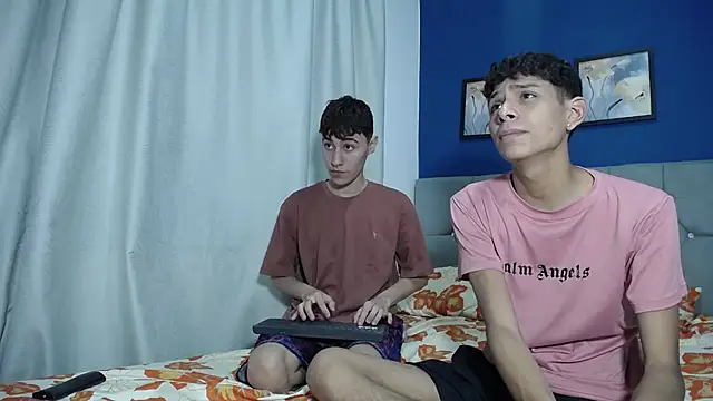 Thiago And Gael online show from 06-07-26, 02:17