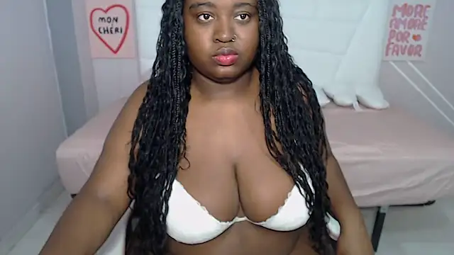 curvyblackwoman online show from 05-20-26, 07:00