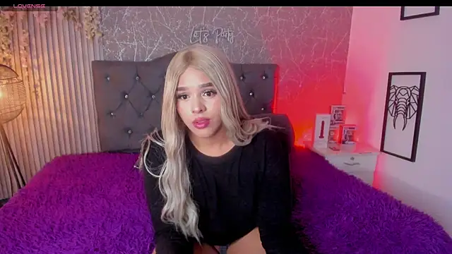 Melody p online show from 07-22-26, 03:52