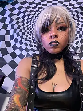nerdyhotgoth online show from 05-19-26, 02:35