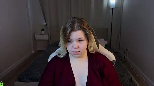 Snapshot of Kristen_Gibbs chatting on 05-08-26, 12:58 Kristen Gibbs online show from 05-08-26, 12:58