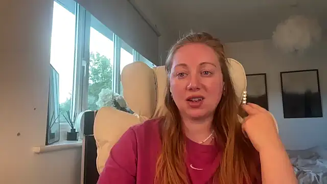 arielsweetieee online show from 05-13-26, 06:15