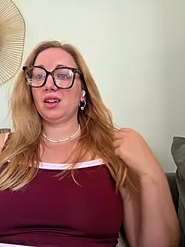 Snapshot of arielsweetieee chatting on 07-16-26, 07:27 arielsweetieee online show from 07-16-26, 07:27