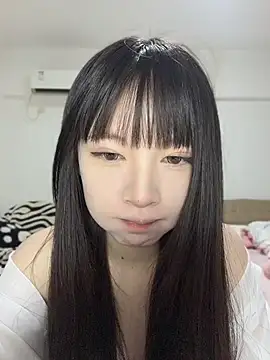 Snapshot of nide-baby chatting on 07-13-26, 04:28 nide-baby online show from 07-13-26, 04:28