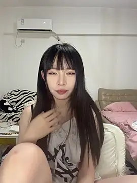 Snapshot of nide-baby chatting on 06-18-26, 02:11 nide-baby online show from 06-18-26, 02:11
