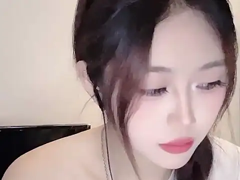 KiKi-011 online show from 04-21-26, 10:11