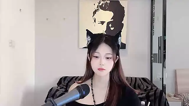 KiKi-011 online show from 06-14-26, 06:36