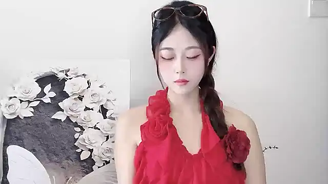KiKi-011 online show from 05-20-26, 06:54