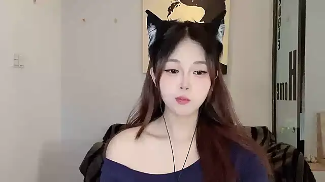 KiKi-011 online show from 06-17-26, 05:07