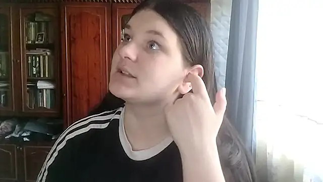 BeatriceMolands online show from 05-16-26, 07:18