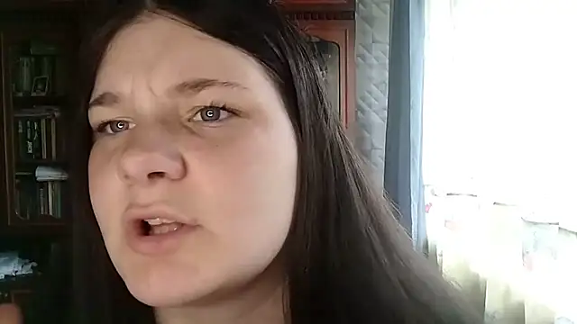 BeatriceMolands online show from 05-19-26, 01:40