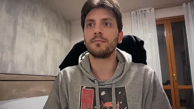 italianass94 online show from 04-22-26, 06:47