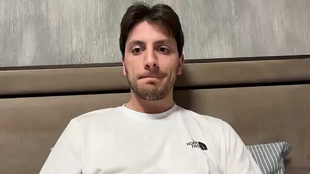 italianass94 online show from 04-16-26, 09:39