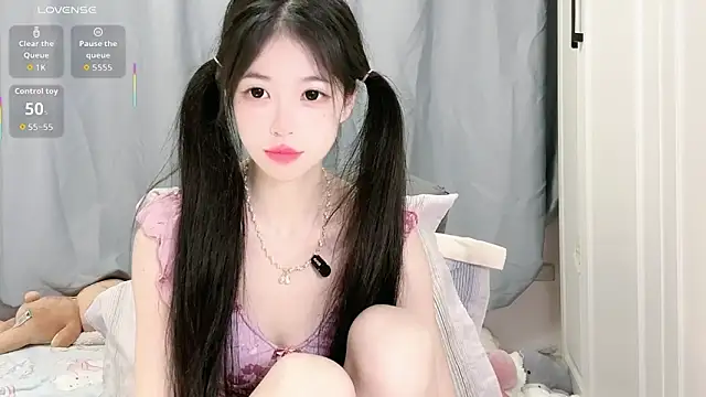 XiaoMei-iiiiii online show from 05-10-26, 06:39