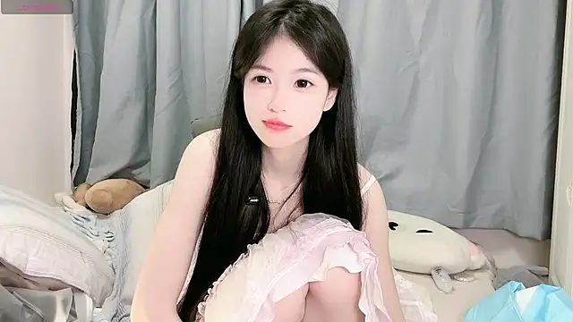 XiaoMei-iiiiii online show from 05-07-26, 07:17