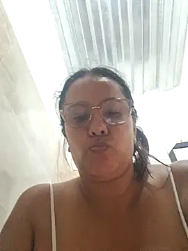 Snapshot of Samanta-42 chatting on 06-13-26, 02:26 Samanta-42 online show from 06-13-26, 02:26