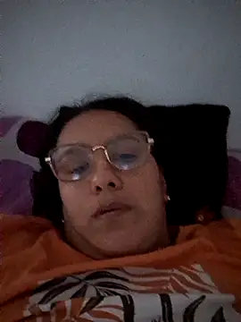 Snapshot of Samanta-42 chatting on 06-17-26, 03:33 Samanta-42 online show from 06-17-26, 03:33