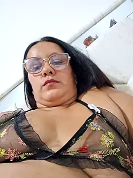 Snapshot of Samanta-42 chatting on 07-08-26, 04:18 Samanta-42 online show from 07-08-26, 04:18