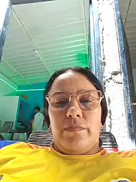 Snapshot of Samanta-42 chatting on 06-23-26, 05:55 Samanta-42 online show from 06-23-26, 05:55
