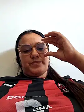 Snapshot of Samanta-42 chatting on 05-14-26, 01:19 Samanta-42 online show from 05-14-26, 01:19