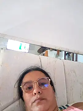 Snapshot of Samanta-42 chatting on 07-15-26, 06:59 Samanta-42 online show from 07-15-26, 06:59