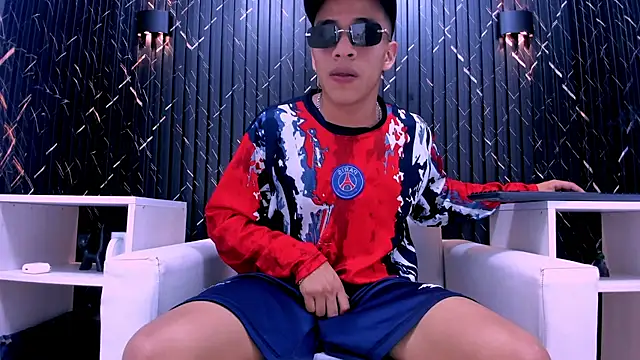 Lian Jacob online show from 05-18-26, 03:17