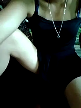 Snapshot of Zara-Lina chatting on 06-05-26, 07:03 Zara-Lina online show from 06-05-26, 07:03