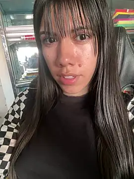 Snapshot of drea-an chatting on 05-08-26, 09:40 drea-an online show from 05-08-26, 09:40