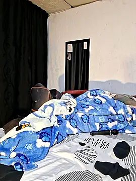 Backdoor Newbie online show from 05-11-26, 01:40