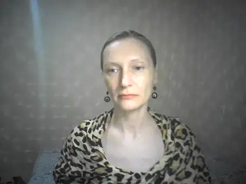 LunaBelle8 online show from 04-30-26, 06:04