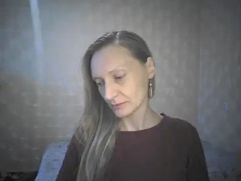 LunaBelle8 online show from 05-12-26, 04:57