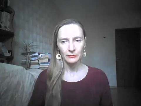LunaBelle8 online show from 05-13-26, 02:02
