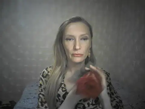 LunaBelle8 online show from 04-19-26, 05:47