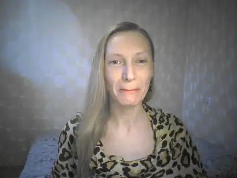 LunaBelle8 online show from 05-01-26, 04:12