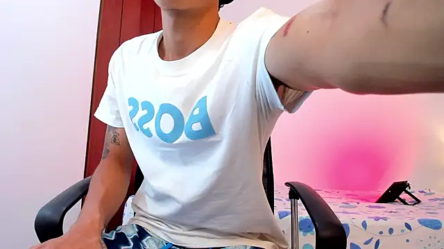 alessandroferrer online show from 04-17-26, 11:46