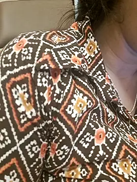 Snapshot of Rina_Verma70 chatting on 04-16-26, 06:08 Rina Verma70 online show from 04-16-26, 06:08