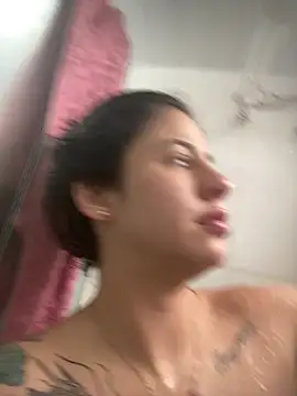 Snapshot of Livia-cortez chatting on 05-23-26, 02:16 Livia-cortez online show from 05-23-26, 02:16