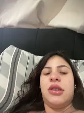 Snapshot of Livia-cortez chatting on 05-26-26, 02:15 Livia-cortez online show from 05-26-26, 02:15