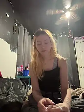 Spoilmedaddy732 online show from 05-27-26, 04:36