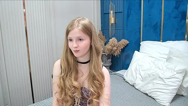 LilianHowards online show from 06-03-26, 01:23