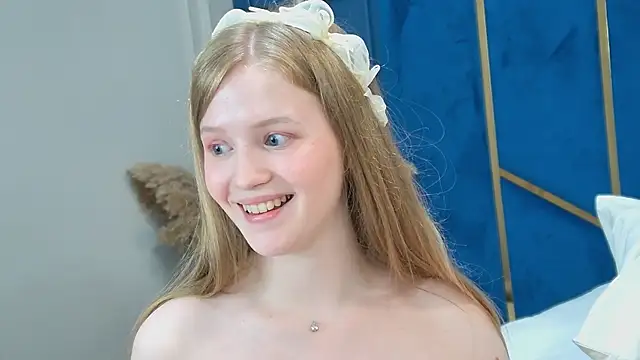 Snapshot of LilianHowards chatting on 07-08-26, 01:12 LilianHowards online show from 07-08-26, 01:12