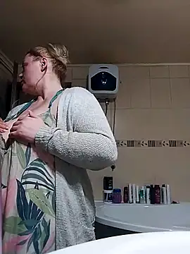 BigBoobsMia123 online show from 04-16-26, 09:39