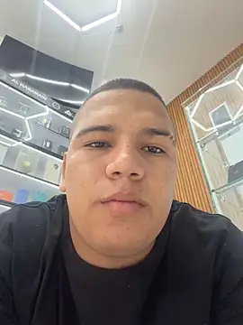 Snapshot of Patricio_02 chatting on 05-30-26, 03:06 Patricio 02 online show from 05-30-26, 03:06