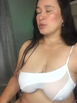 Snapshot of anastassiaa_57 chatting on 06-27-26, 10:21 anastassiaa 57 online show from 06-27-26, 10:21