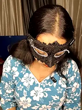 couple hot43 online show from 06-01-26, 07:24