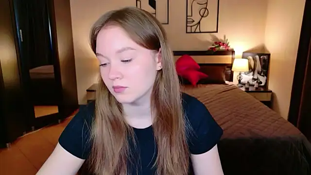 ValeriSunny online show from 04-25-26, 04:48