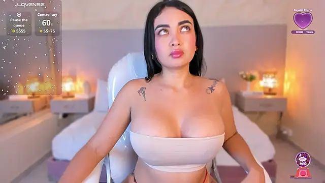 Snapshot of SofiaThonsonn chatting on 06-12-26, 08:50 SofiaThonsonn online show from 06-12-26, 08:50