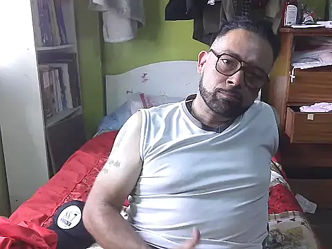 CarlossexVen online show from 05-09-26, 06:44