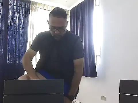 CarlossexVen online show from 05-29-26, 02:01